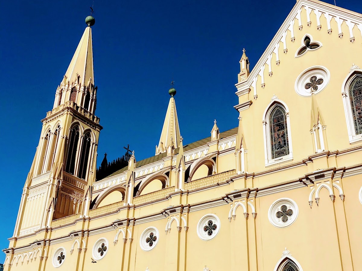 Foto da Catedral Basílica Menor de Nossa Senhora da Luz dos Pinhais