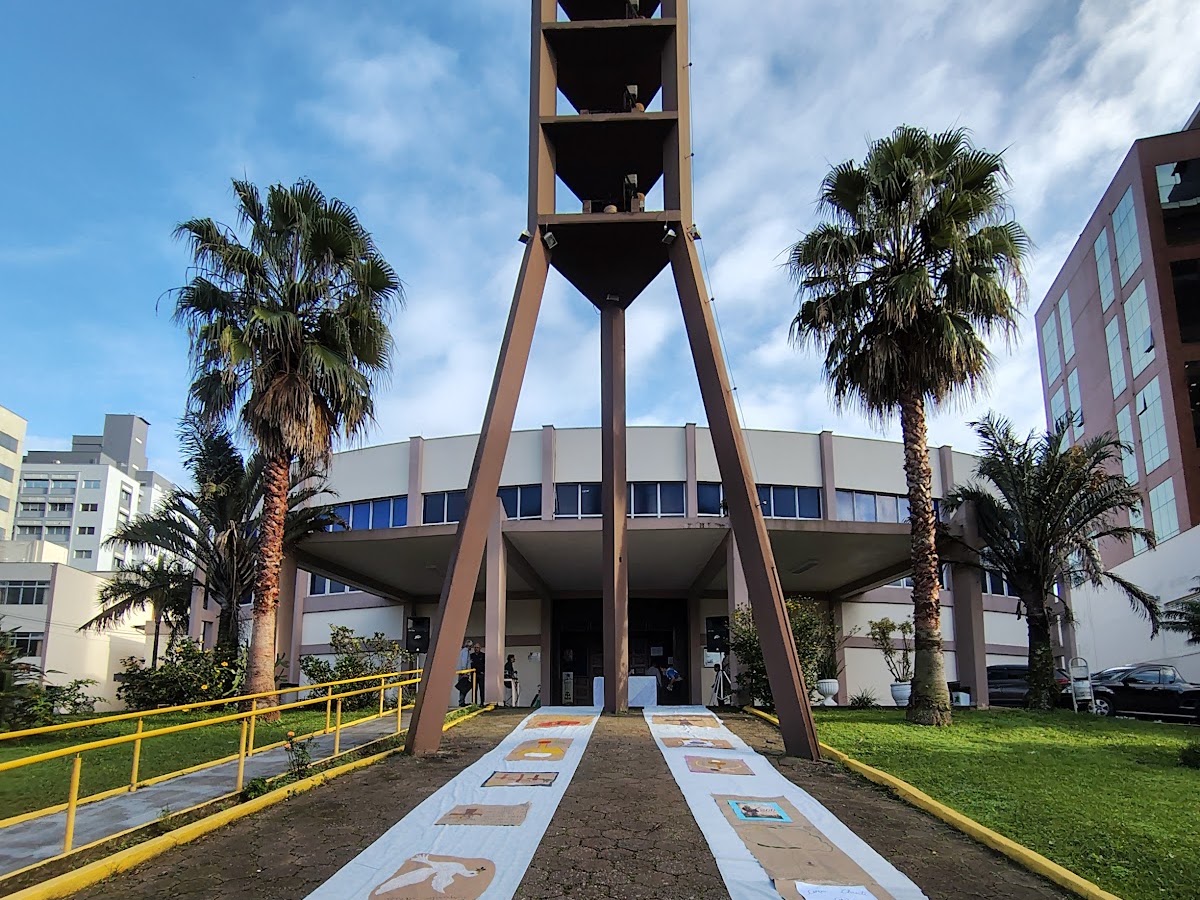 Logo Igreja da Santíssima Trindade
