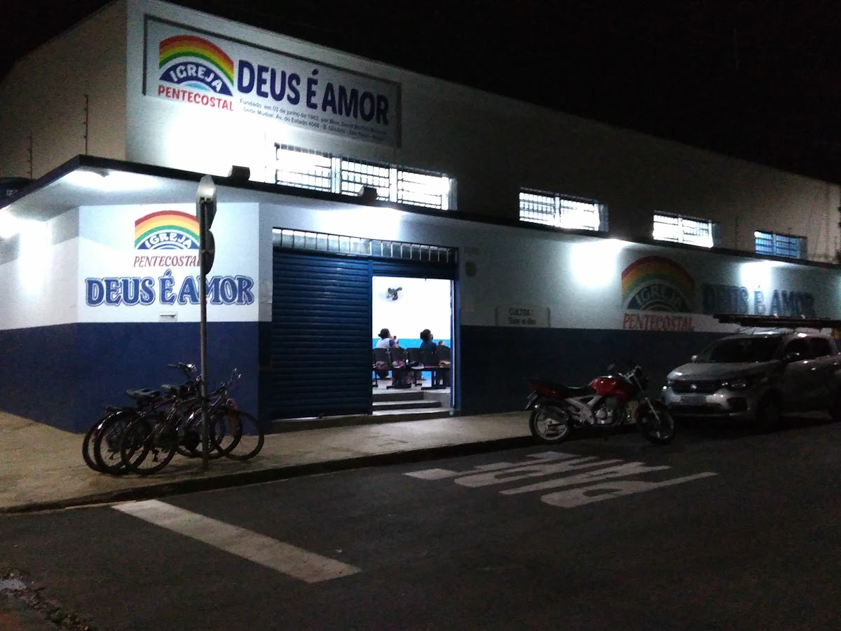 Foto da Igreja Pentecostal Deus é Amor bairro valim de melo