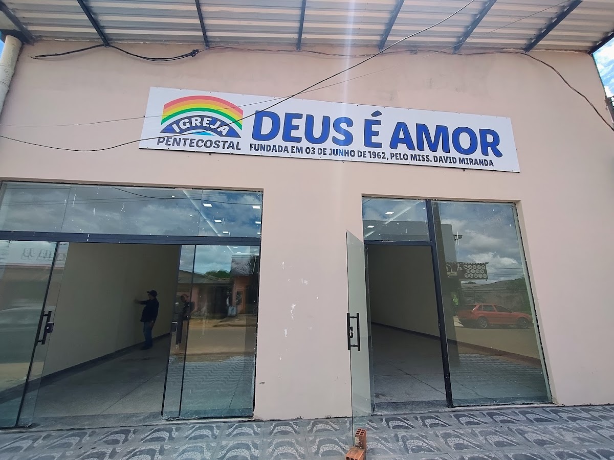 Foto da Igreja Pentecostal Deus é Amor Central Tancredo Neves