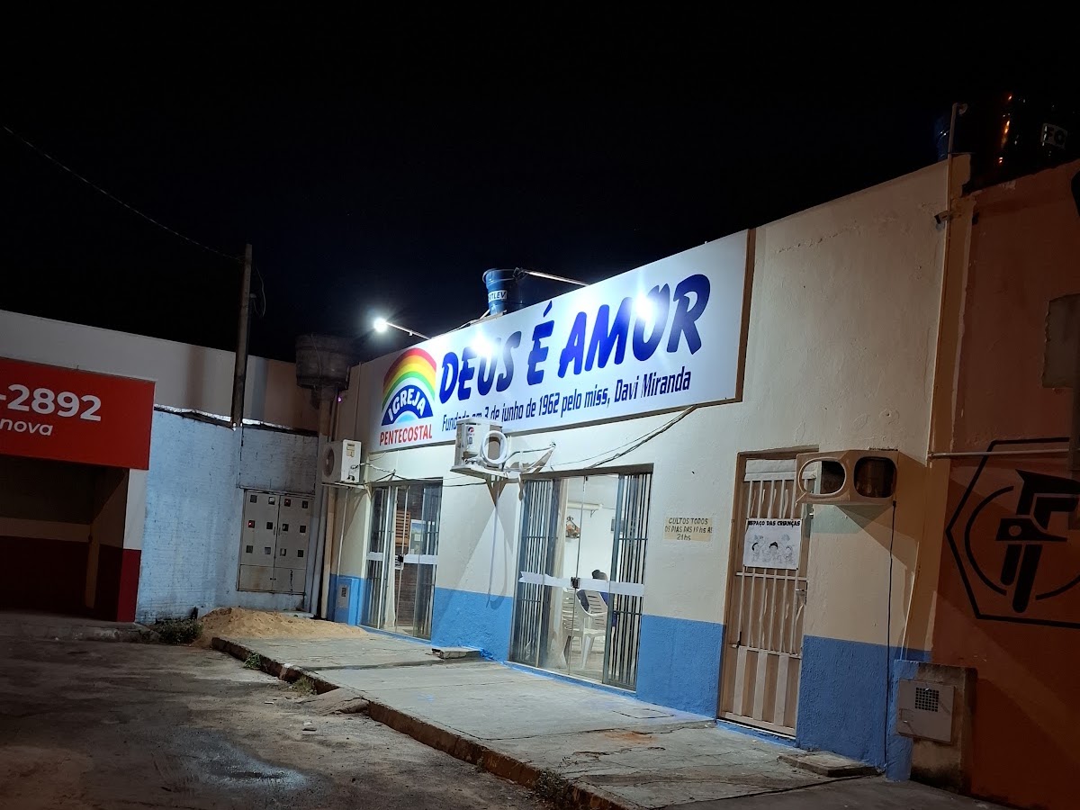 Foto da Igreja Pentecostal Deus é Amor Sede Regional