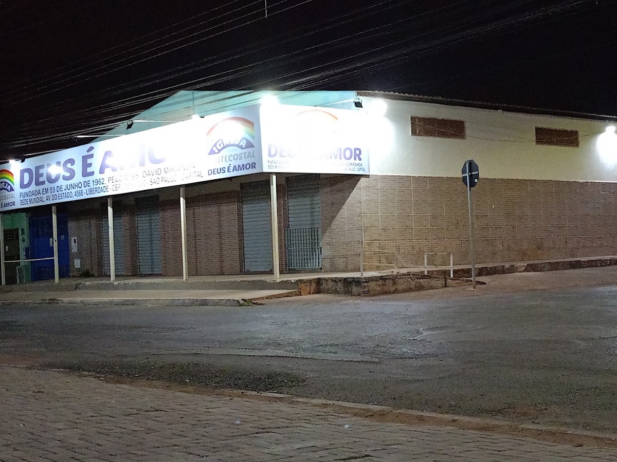 Foto da Igreja Pentecostal Deus é Amor Sede Regional