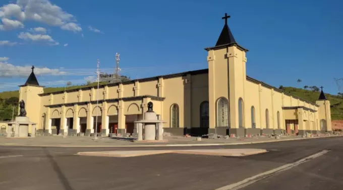 Igreja São João Maria Vianey (Área Missionária Santa Rita de Cássia) em Manaus — foto 4