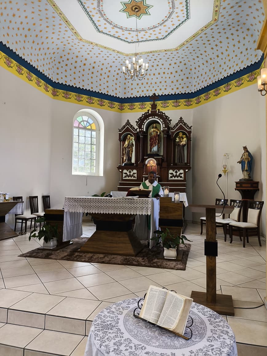 Paróquia Sagrado Coração de Jesus - Secretaria em Florianópolis — foto 3