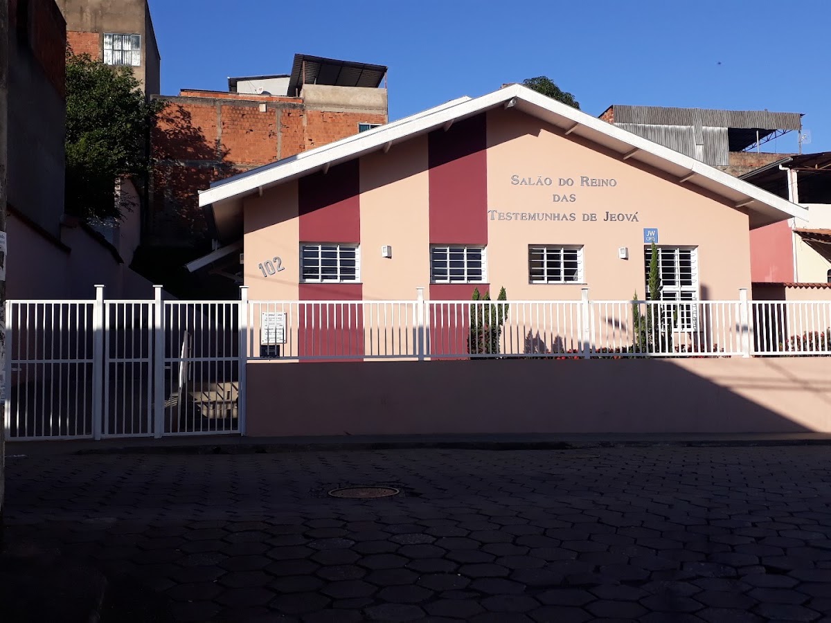 Foto da Salão do Reino das Testemunhas de Jeová
