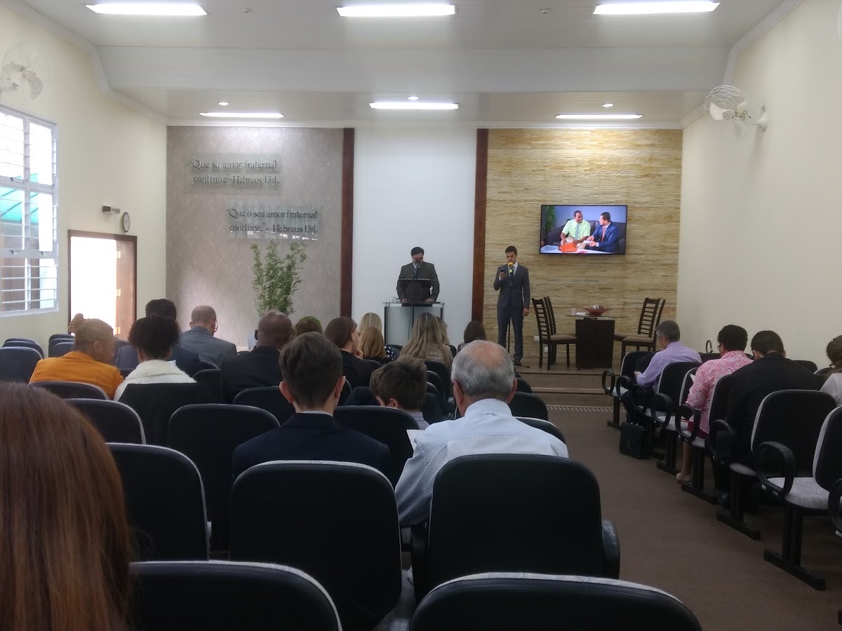 Foto da Salão do Reino das Testemunhas de Jeová